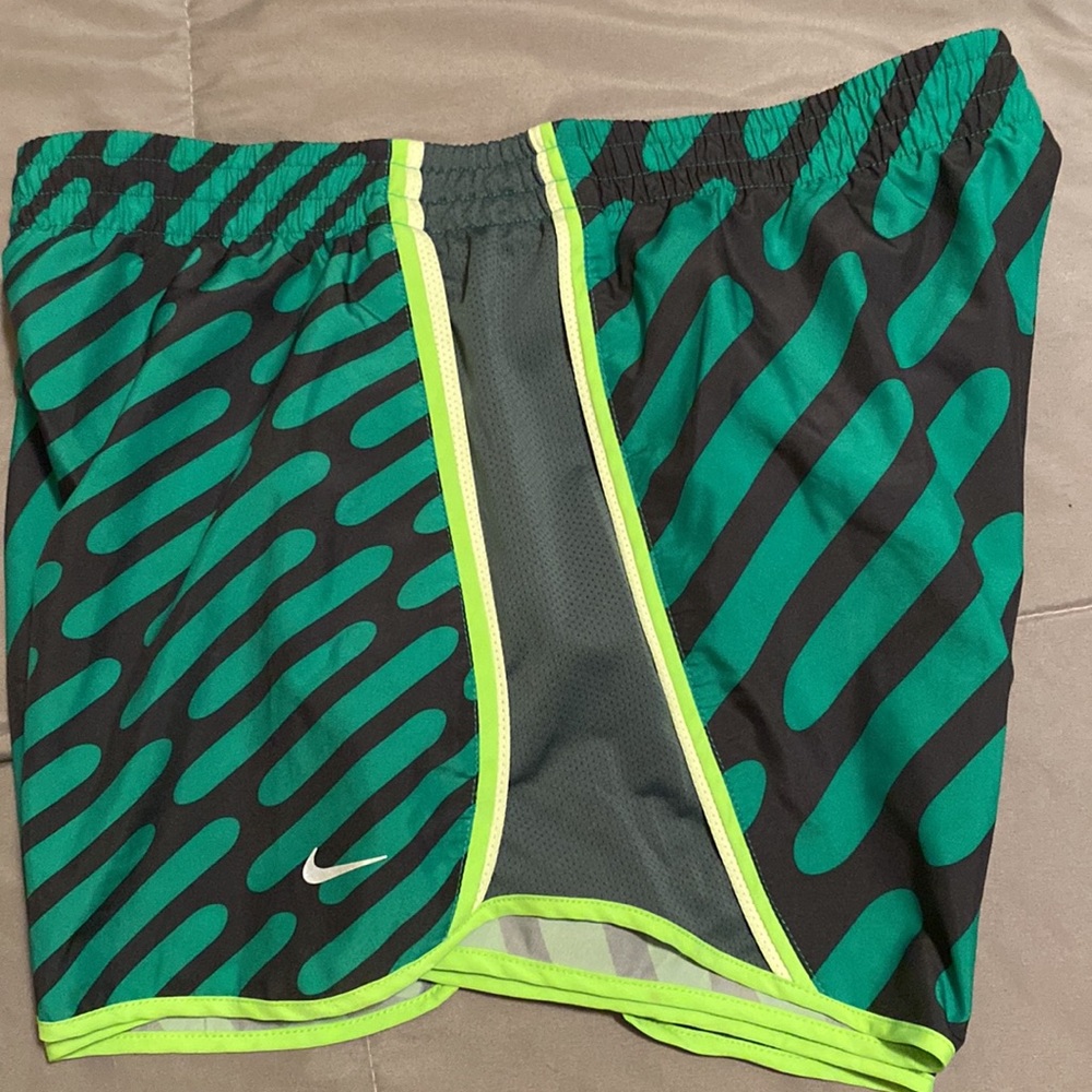NIKE DRI-FIT SHORTS Nike Running Shorts Women’s Size M Workout Wear Athletic GUC